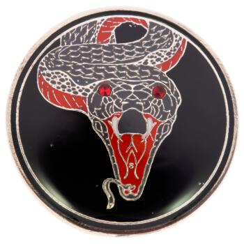 Metallknopf in Schwarz-Silber mit einer Schlange in Tricolor mit roten Swarovski-Augen