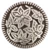 Trachtenknopf aus Metall in Altsilber mit Blumenmotiv
