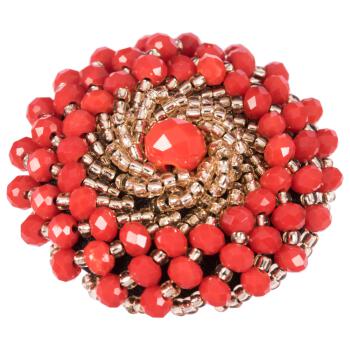 Schmuckknopf bestickt mit Kunststoffperlen in Rot und Beige