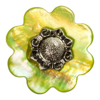 Perlmuttknopf Blumenform grün gefärbt mit Ziereinsatz