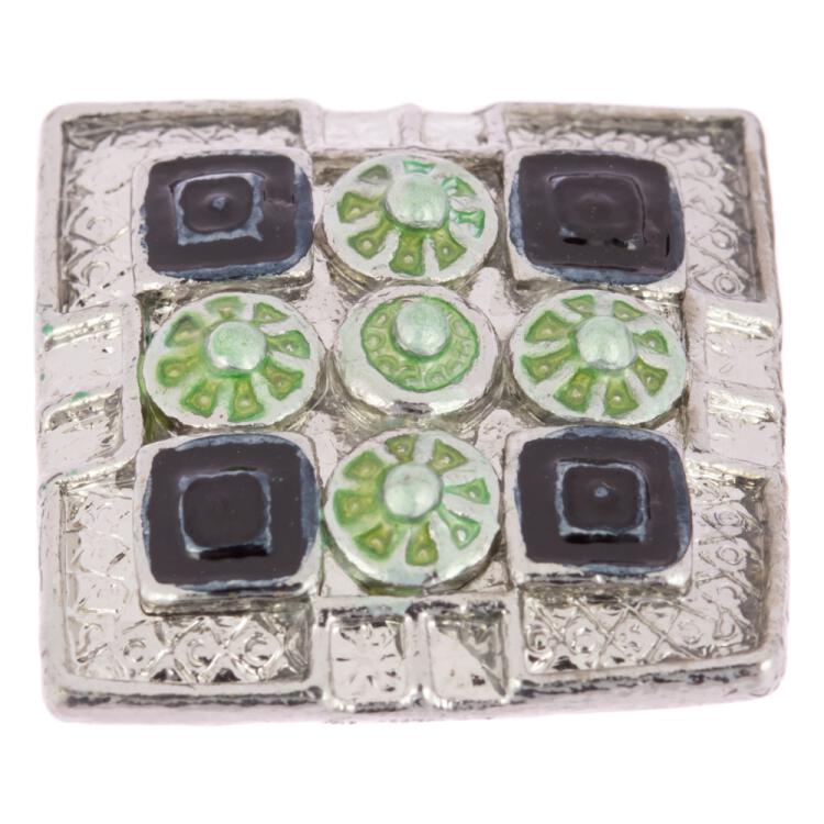 Quadratischer Metalknopfl in Silber mit handbemalten Segmenten in Hell- und Dunkelgrün